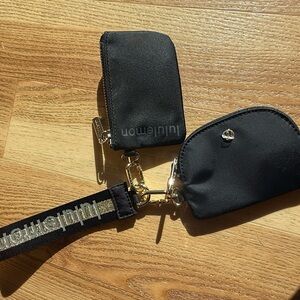lululemon athletica Black Key & Card Holder Set